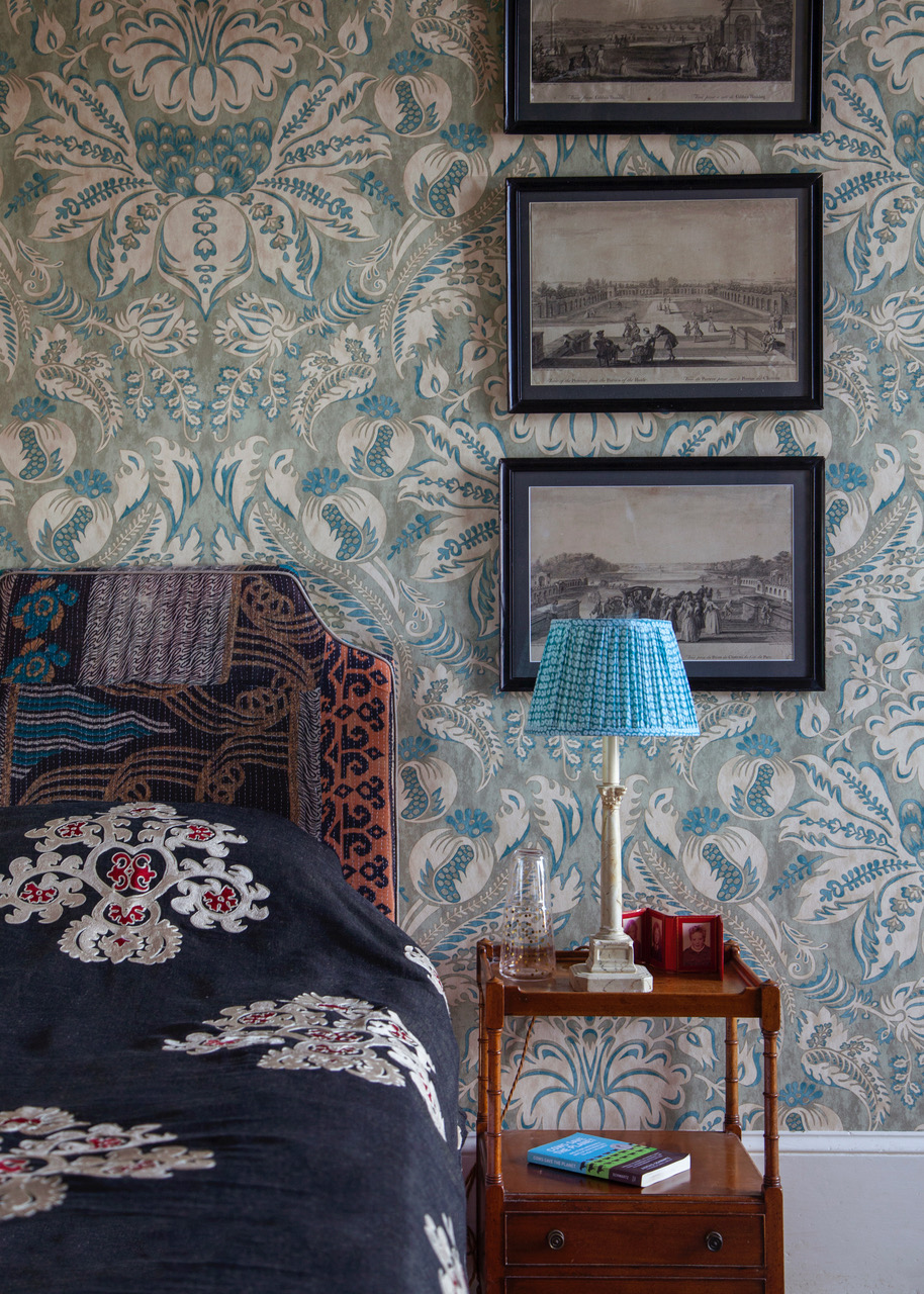 Damaskus Steel wallpaper designed by Totty Lowther