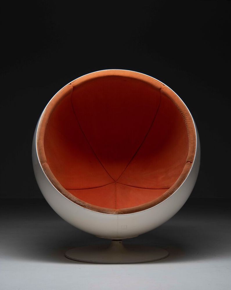 The 1966 Ball Chair by Eero Aarnio, an example of Space Age design