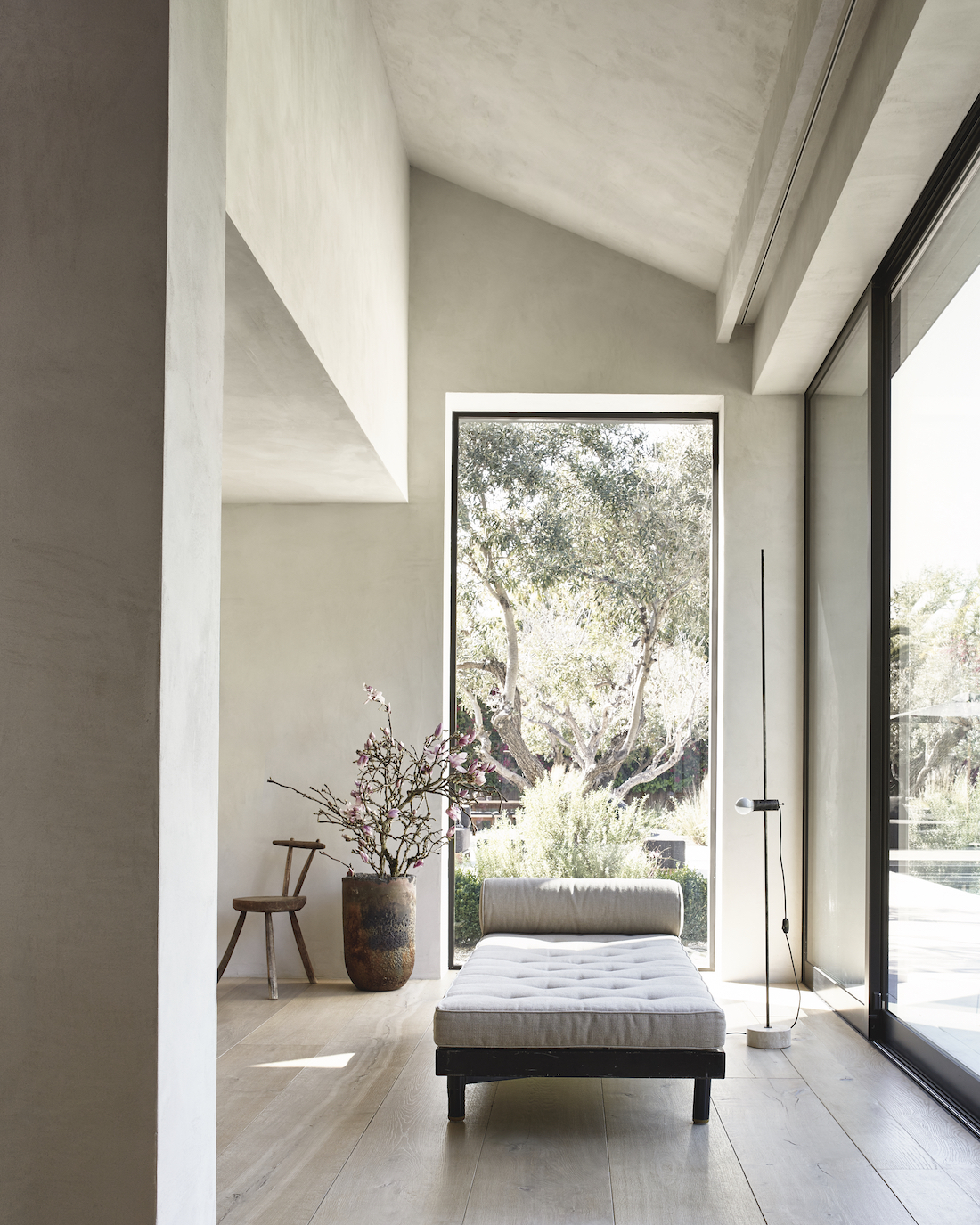 Bonsall - a house in Malibu by interior designer Vanessa Alexander in Effect Magazine