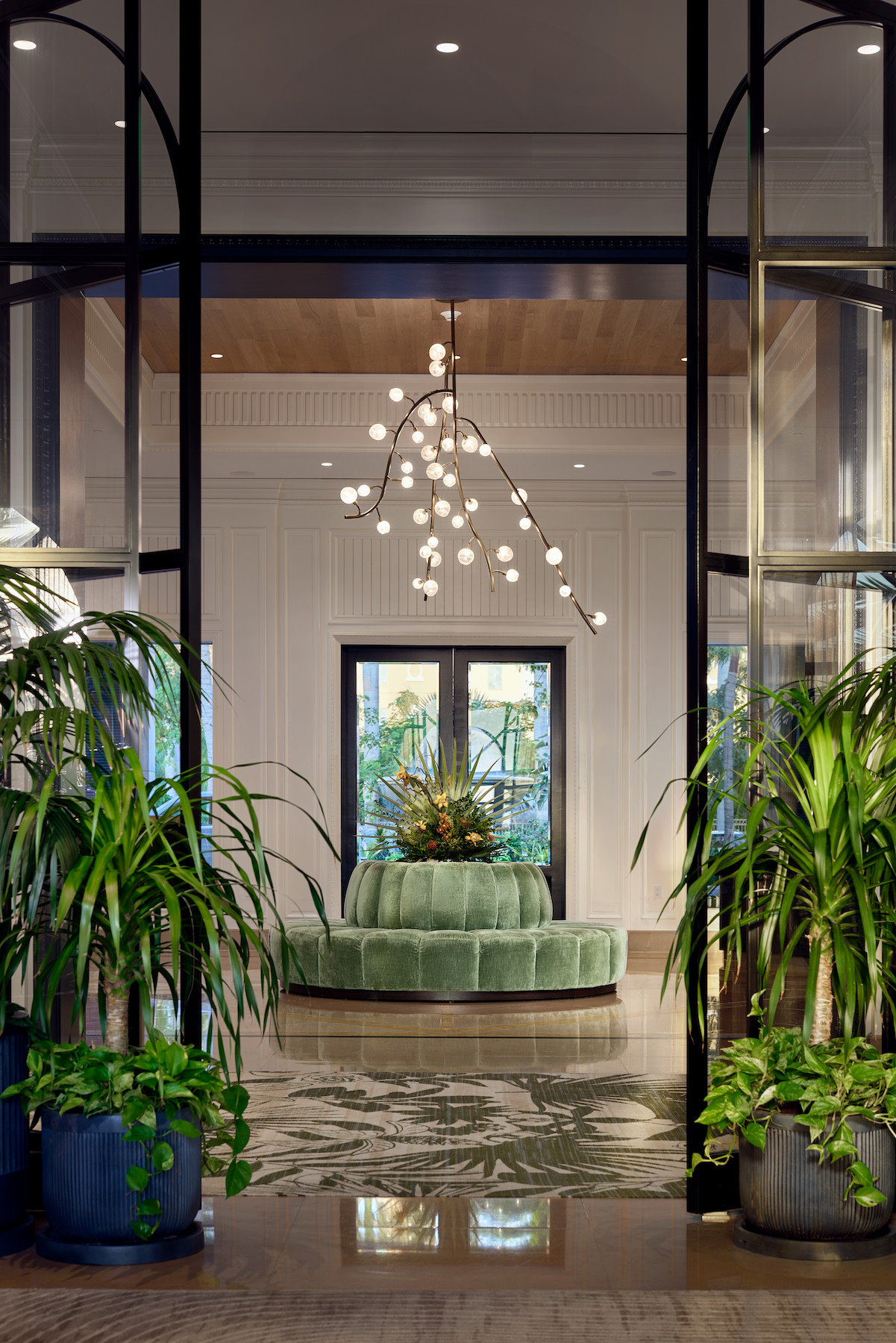 The lush interiors of the Ritz Carlton, Grand Cayman designed by Alexandra Champalimaud in Effect Magazine